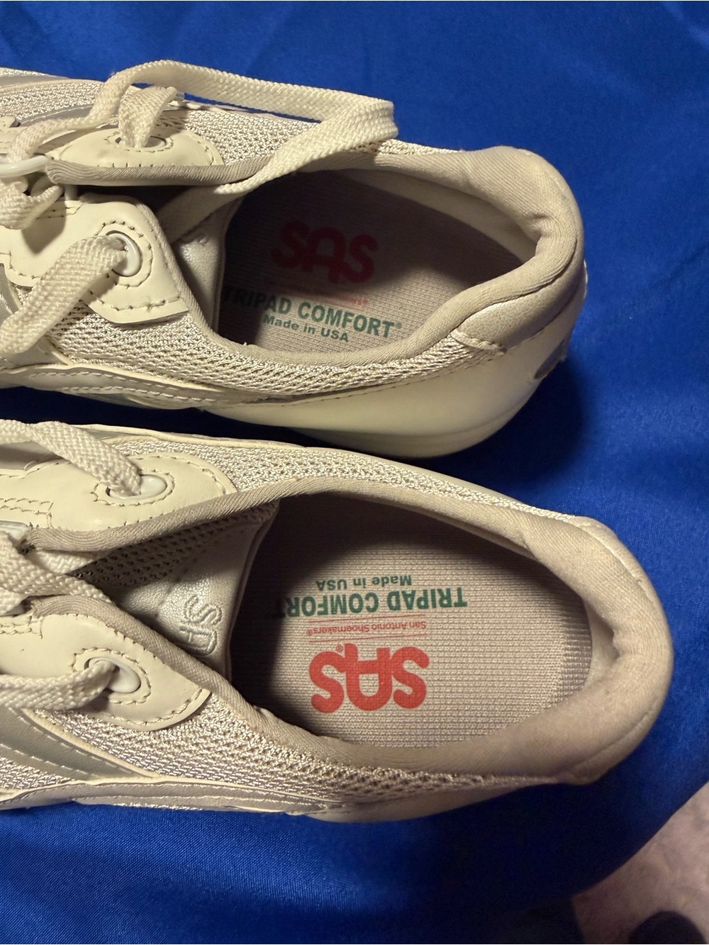 SAS Women’s Silver & White Comfort Sneakers Size 11 Wide New - Picture 3 of 6